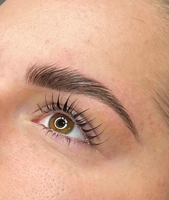 Lash Lifts vs Lash Extensions: Which is better?